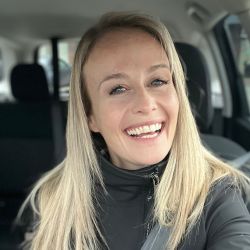 Visitez le profil de Emy0387 de Montréal, Montréal